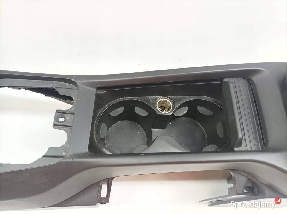 TUNEL ŚRODKOWY PODŁOKIETNIK Volvo V40 II