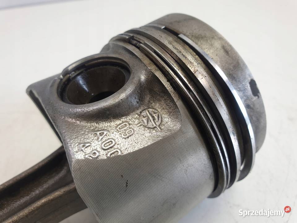 TŁOK Audi A3 II 8P 16 TDI KORBOWÓD Blok silnika Chełm