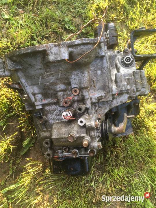 Toyota Starlet P9 93r 3dr klapa maska drzwi Tumiany