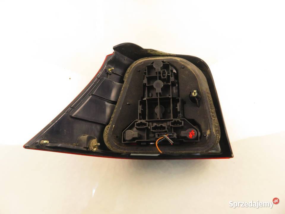 LAMPA PRAWA TYLNA VW GOLF IV 1J6945112T osobowe małopolskie