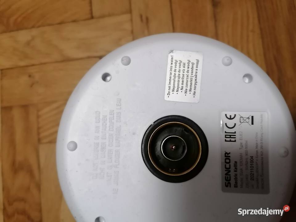 Czajnik elektryczny biały