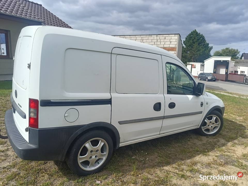 Opel Combo niski przebieg 183 ładny stan Kopanica
