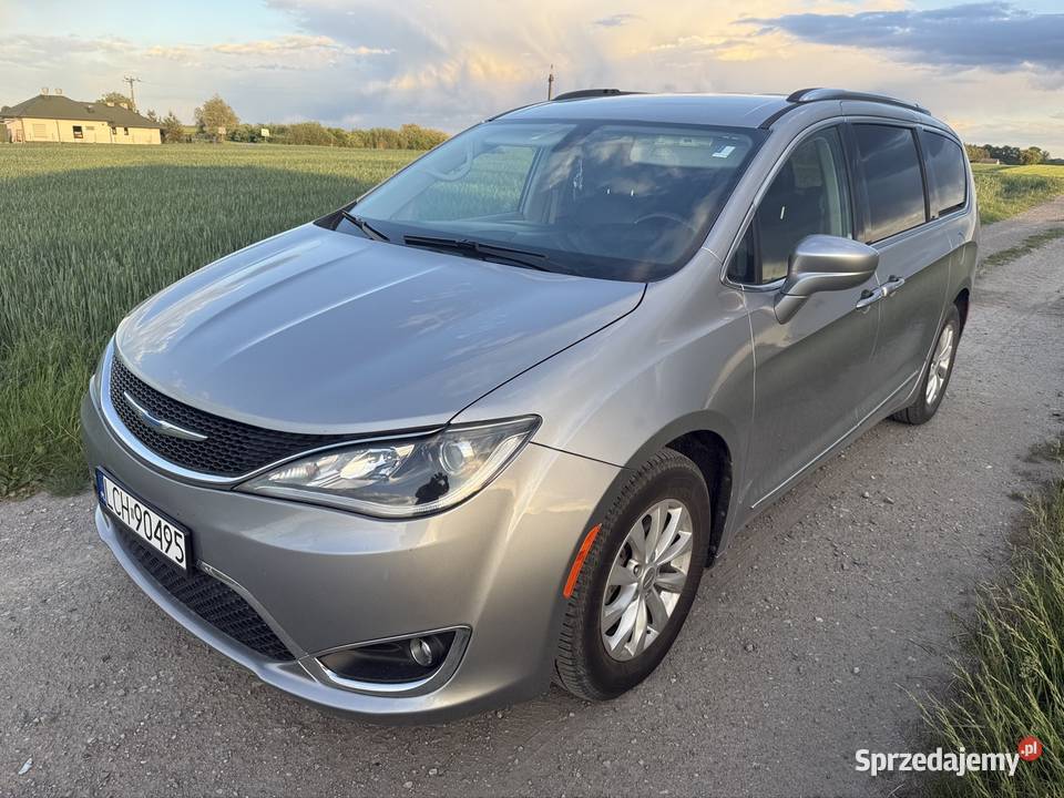 Chrysler Pacifica 2018 r 36 bogate wyposażenie ogranicznik prędkości Chełm