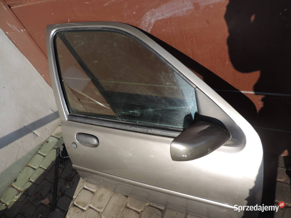 DRZWI PRAWE PRZEDNIE FORD FIESTA MK4 5D KOLOR M8 Nowy Sącz