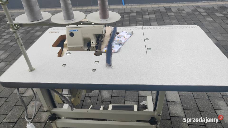 Maszyna krawiecka owerlok Juki servo
