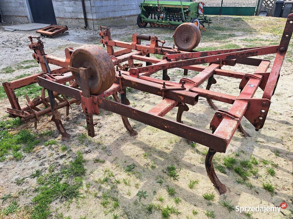 Gruber agregat scierniskowy bezorkowy LEMKEN wał wielkopolskie Kłodawa