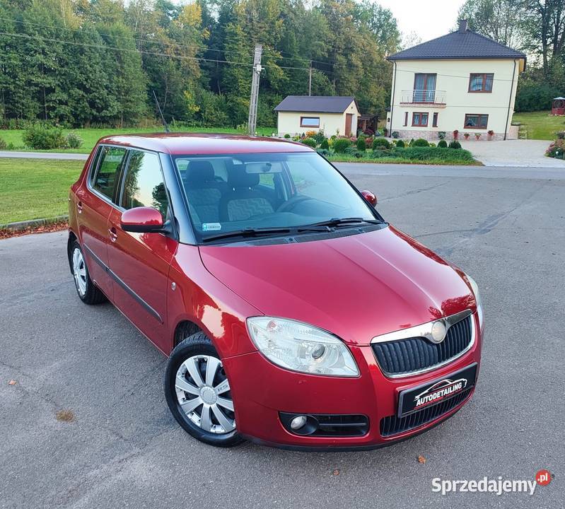 Ładna nie zgnita Skoda Fabia II 12 benzyna z lakier metallic Domaradz