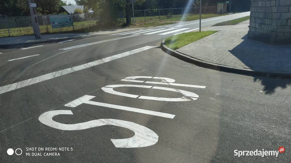 Oznakowanie poziome malowanie dróg pasów Płock