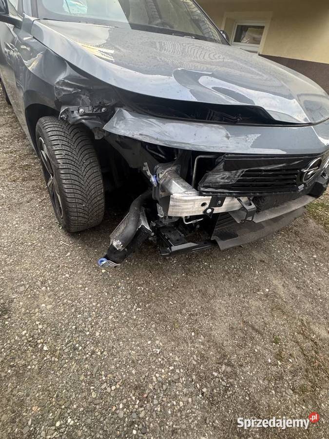 Opel ASTRA 12 2025r niski przebieg oryginał benzyna