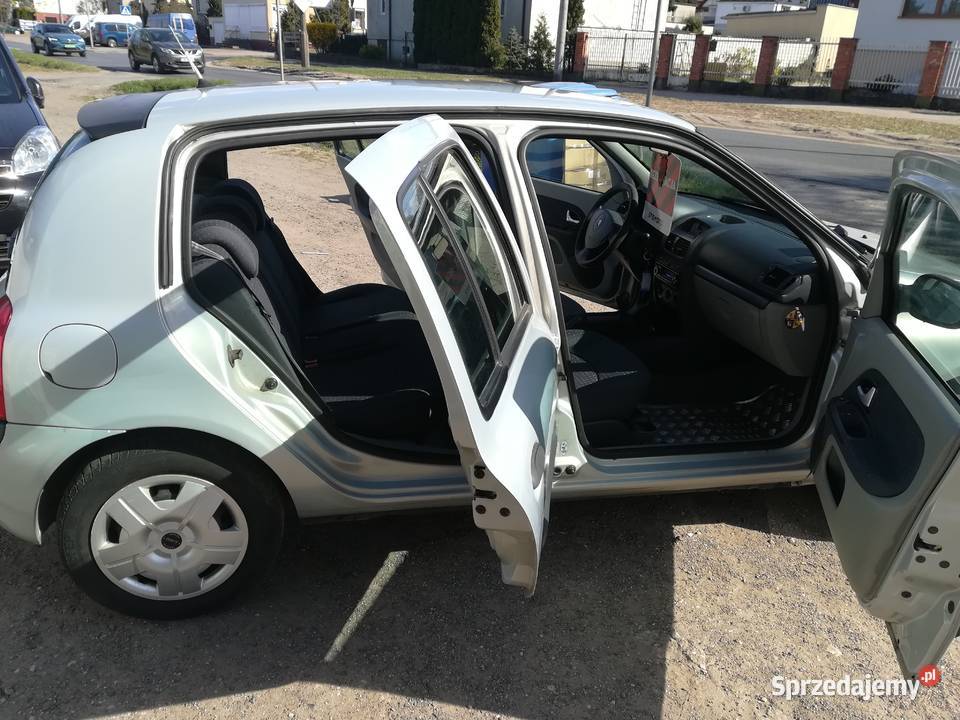 RENAULT CLIO 12I 2004r KLIMA ELES CZWK 5 DRZWI isofix Bydgoszcz