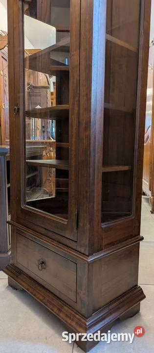 Nieduża witryna serwantka kolonialnasklep Dąbrowa Górnicza