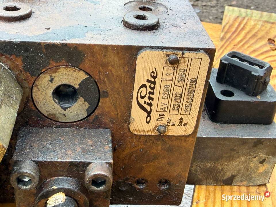 Rozdzielacz hydrauliczny LINDE AV5268 1 Antonie
