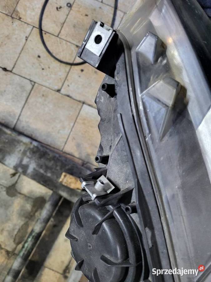 Prawa lampa przednia bmw f20 f21 świętokrzyskie Pieczonogi