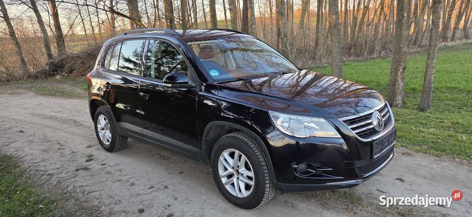 Vw tiguan 20 4x4 czarny pierwszy właściciel 166000km Tuchola