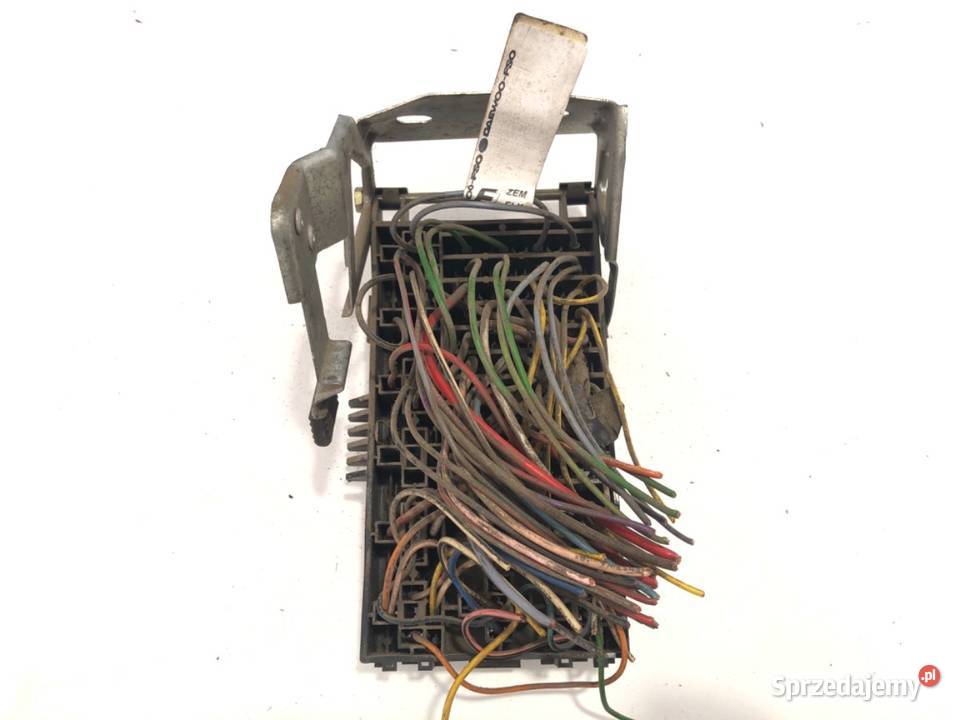 SKRZYNKA BEZPIECZNIKÓW DAEWOO LUBLIN II Bus 24 osobowe