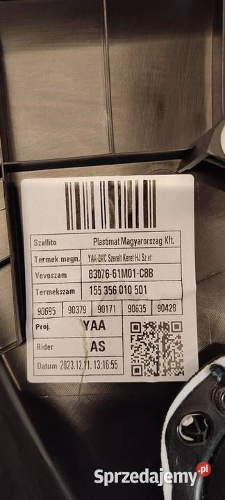 SUZUKI SCROSS SX4 BOCZEK DRZWI PRAWY TYŁ Tapicerki samochodowe