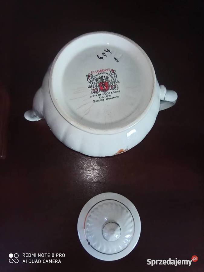 Dzbanek herbaty ELLGREAVE
A XIV OF WOOD SONS Gdańsk