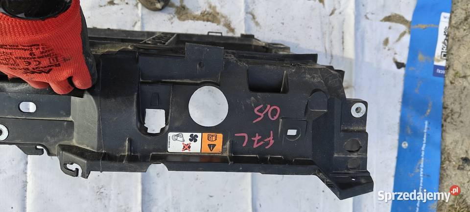 Ford Fiesta mk7 pas przedni wzmocnienie Siechnice sprzedam