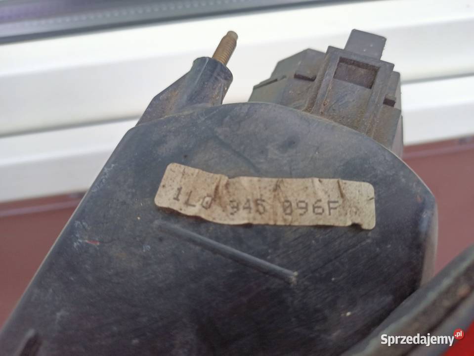 Seat Toledo I 1 lampa tył tylna prawa narożna w Sieradz