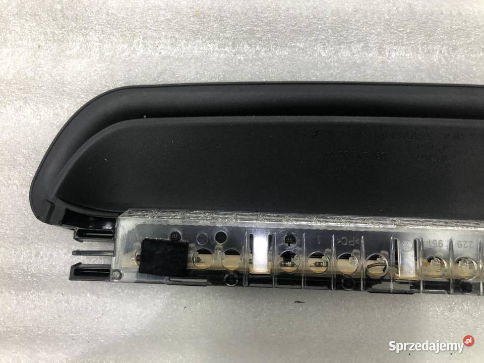 TRZECIE ŚWIATŁO STOP 6927017 BMW E60 sprzedam