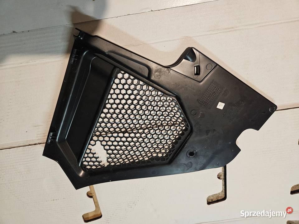 BMW G20 G21 osłona wlotu powietrza 7427847 Motoryzacja