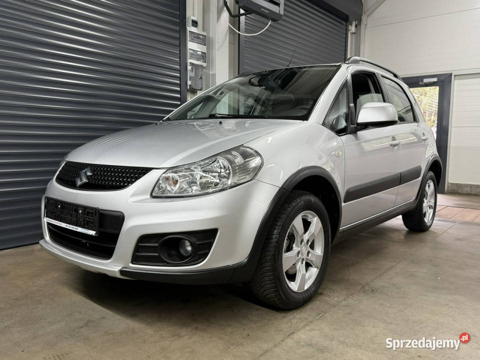Suzuki SX4 4x4 30tyśkm Stan idealny Zero korozji Chechło
