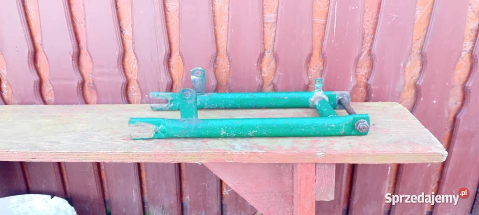 Wahacz tył tylny tylni romet komar Parzęczew