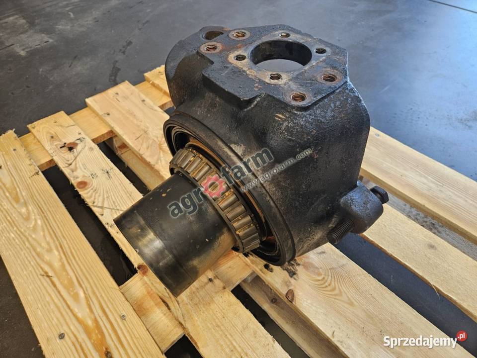 Zwrotnica RH Massey Ferguson 8660 8690 8730
