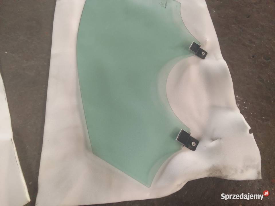 Szyba boczna lewa Mercedes w222 2018 Lisia Góra
