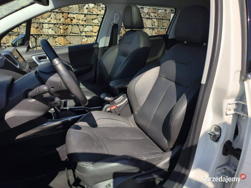 Peugeot 2008 12 turbo benzyna panorama automat małopolskie