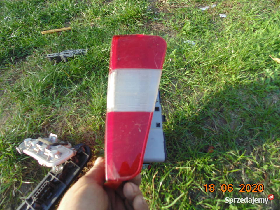 Lampa tylna prawa lewa Volvo 850 sedan 9194