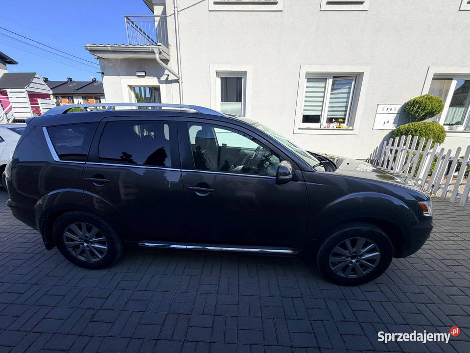 Mitsubishi Outlander II 20 DID 4x4 7osobowy Marki sprzedam