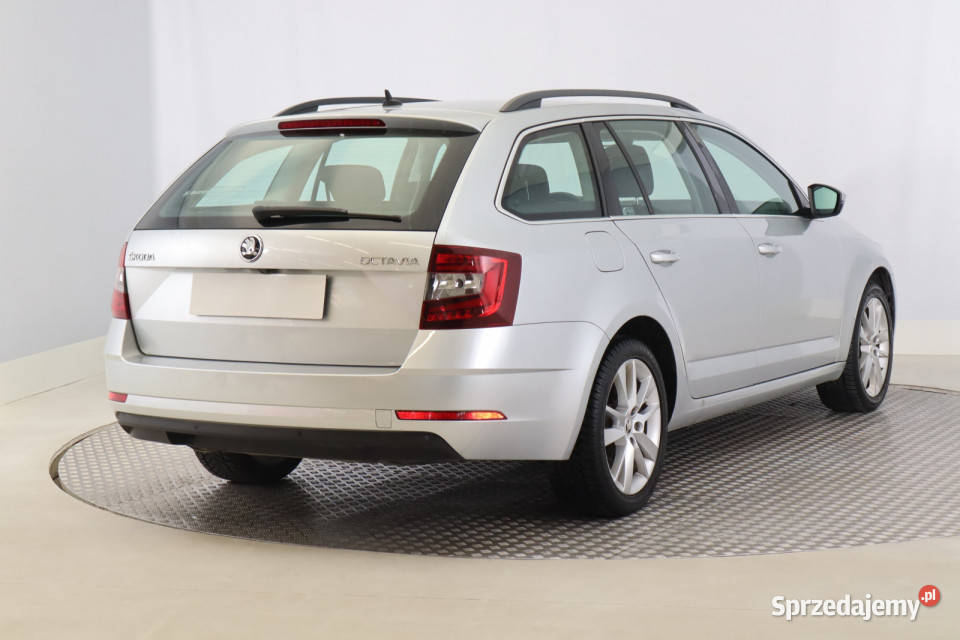 Skoda Octavia 15 TSI Rok produkcji 2019 Zabrze