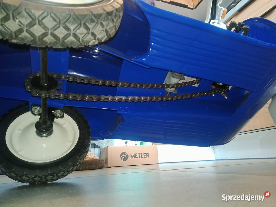 Young Lion 1960 Vespa kroszka metalowy skuter na Dąbcze