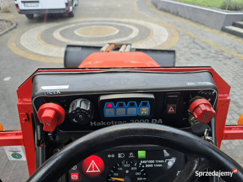 ciągniki Hako Hakotrac 3000 DA 4X4 ciągnik