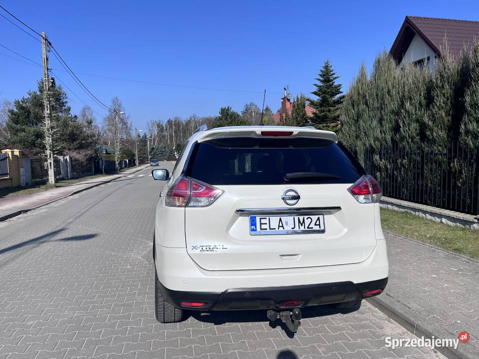Bogato wyposażony Nissan Xtrail Tecna 360 Rok produkcji 2016 Motoryzacja łódzkie