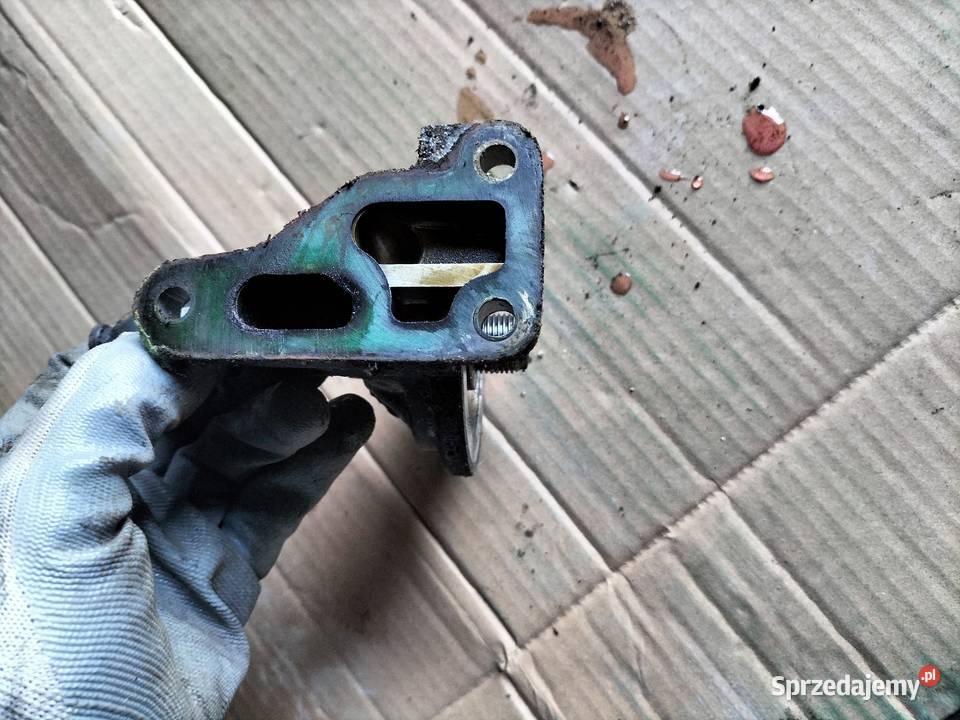 GOLF II 2 JETTA 2 18 UCHWYT MOCOWANIE PODSTAWA osobowe Pozostałe Kamień-Kolonia