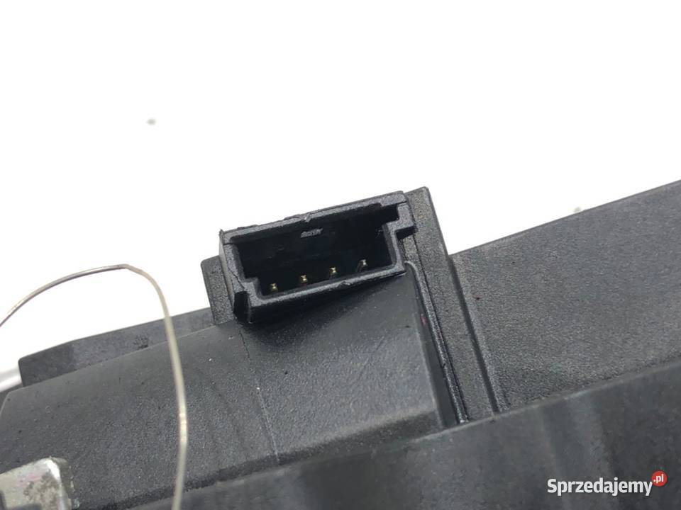 ZAMEK KLAPY TYŁ MERCEDES W176 Hatchback 1218