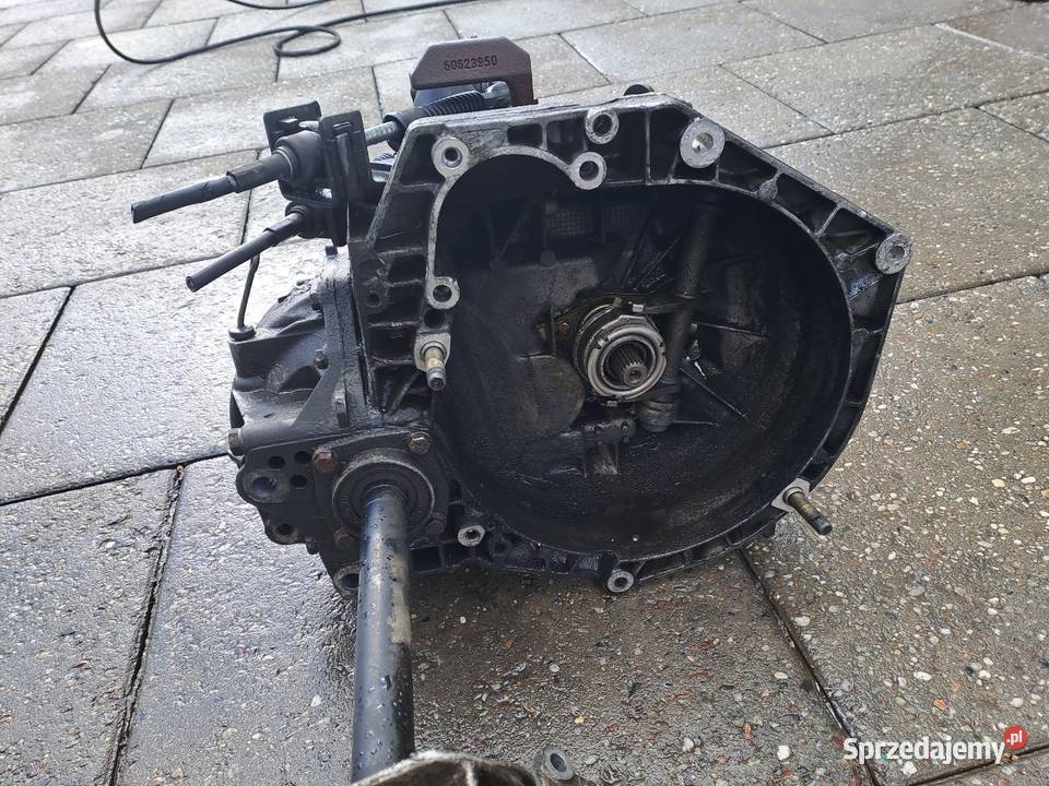 Alfa Romeo 147 19 JTD 115 937A2000 skrzynia Jastrzębie-Zdrój