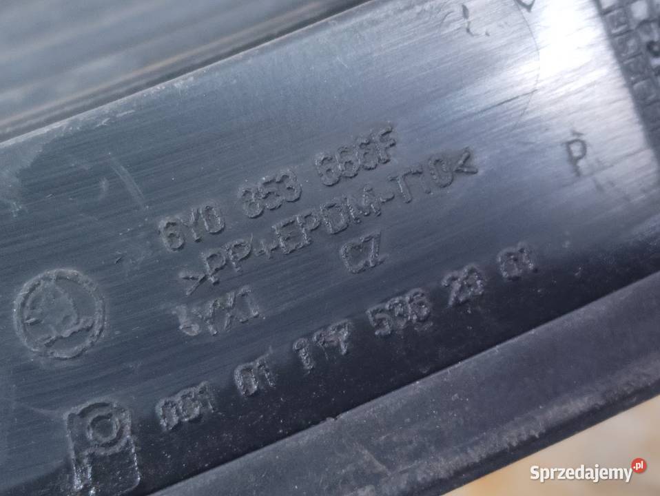 Kratka Zderzaka Prawy Przód Skoda Fabia I 0508r osobowe wielkopolskie Pleszew sprzedam