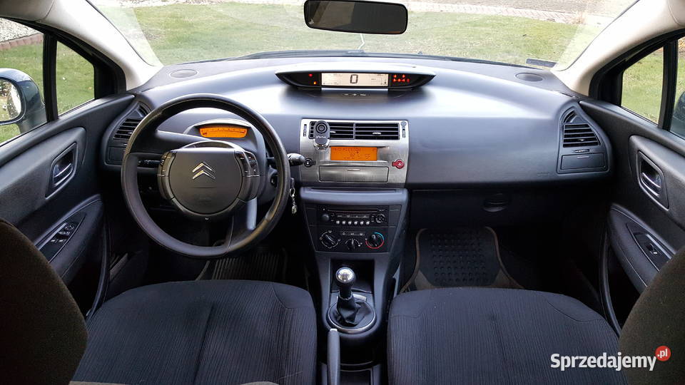 Citroen C4 14 benzyna super stan mały przebieg Krasne