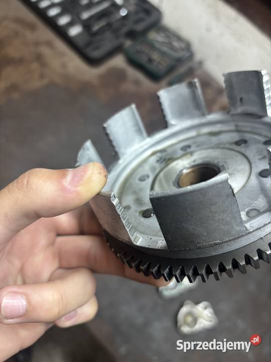 Kosz sprzęgłowy zewnętrzny Honda CR 80 Bielawa