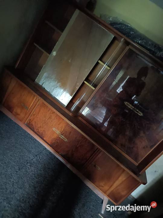 Zabytkowy kredens Lubań sprzedam