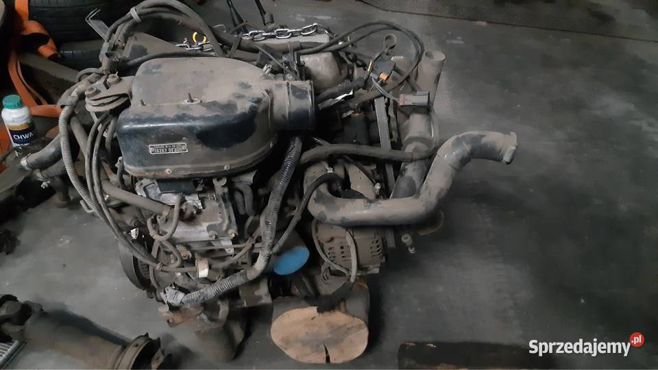 Silnik Nissan D21 KingCab 24 benzyna Silniki kompletne Dzierżoniów