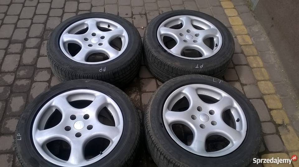 Mercedes W124 25 D Zadbany środek 3 komplety W124 Leśniaki