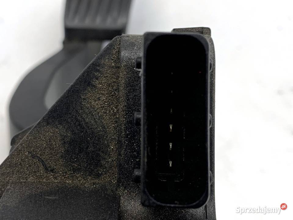 POTENCJOMETR GAZU OPEL CORSA D 13305804 12 86