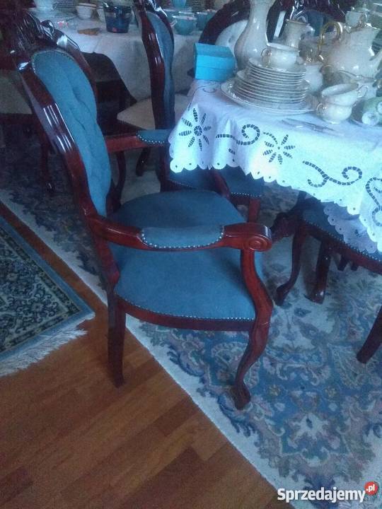 Stół z intarsją z 4 krzesłami i 2 fotelami Antyki, Sztuka, Kolekcje