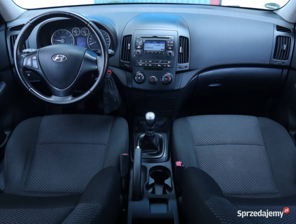 Hyundai i30 14 CVVT wielofunkcyjna kierownica Łódź