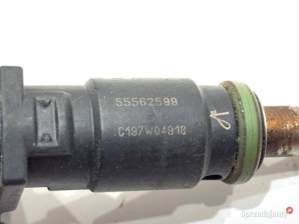 LISTWA WTRYSKOWA CHEVROLET CRUZE 55562599 16 124 sprzedam