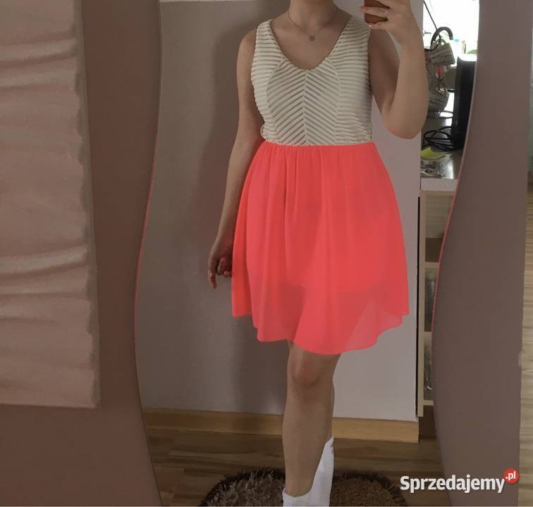 Bialo rozowa sukienka małopolskie Polanka Wielka sprzedam